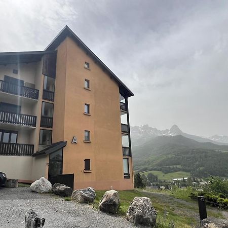 Terrasse Adroit T2 Barcelonnette - Wi-Fi Gratuit - 7 Couchages Apartment Luaran gambar